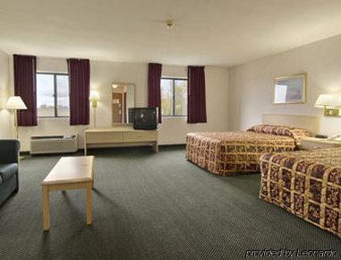 Super 8 By Wyndham Liverpool/Clay/Syracuse Area ห้อง รูปภาพ