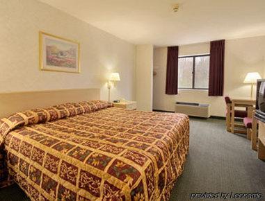 Super 8 By Wyndham Liverpool/Clay/Syracuse Area ห้อง รูปภาพ